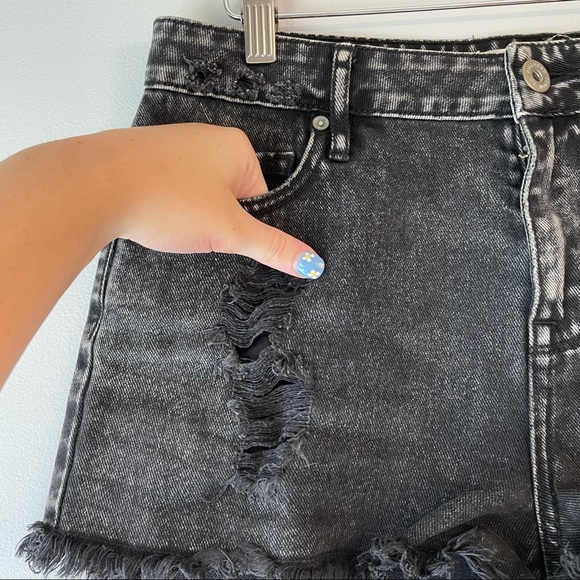 Bullhead Distressed High Rise Denim Shorts - Picture 3 of 6